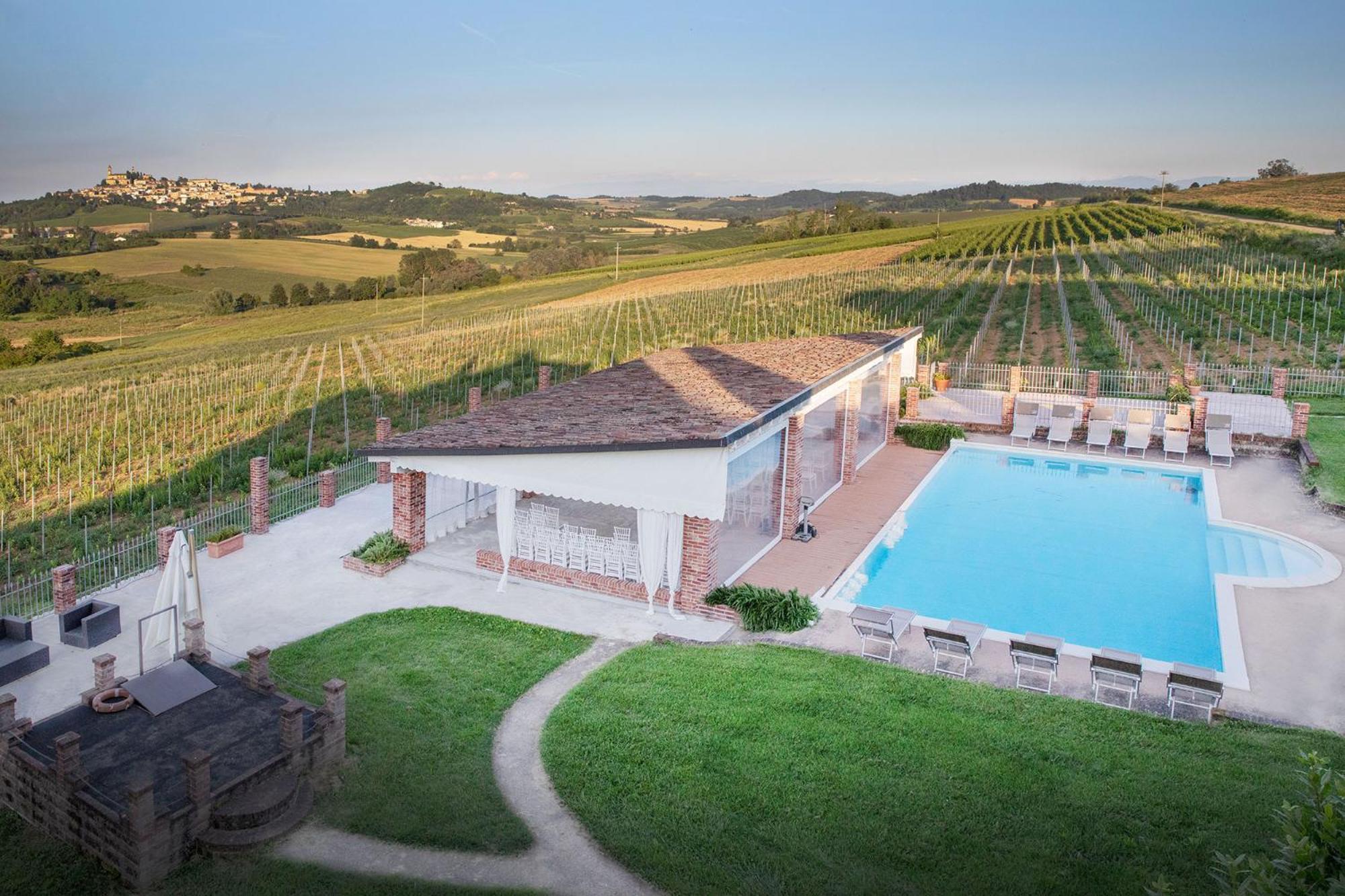 Отель Notte Nella Botte Vignale Monferrato Экстерьер фото